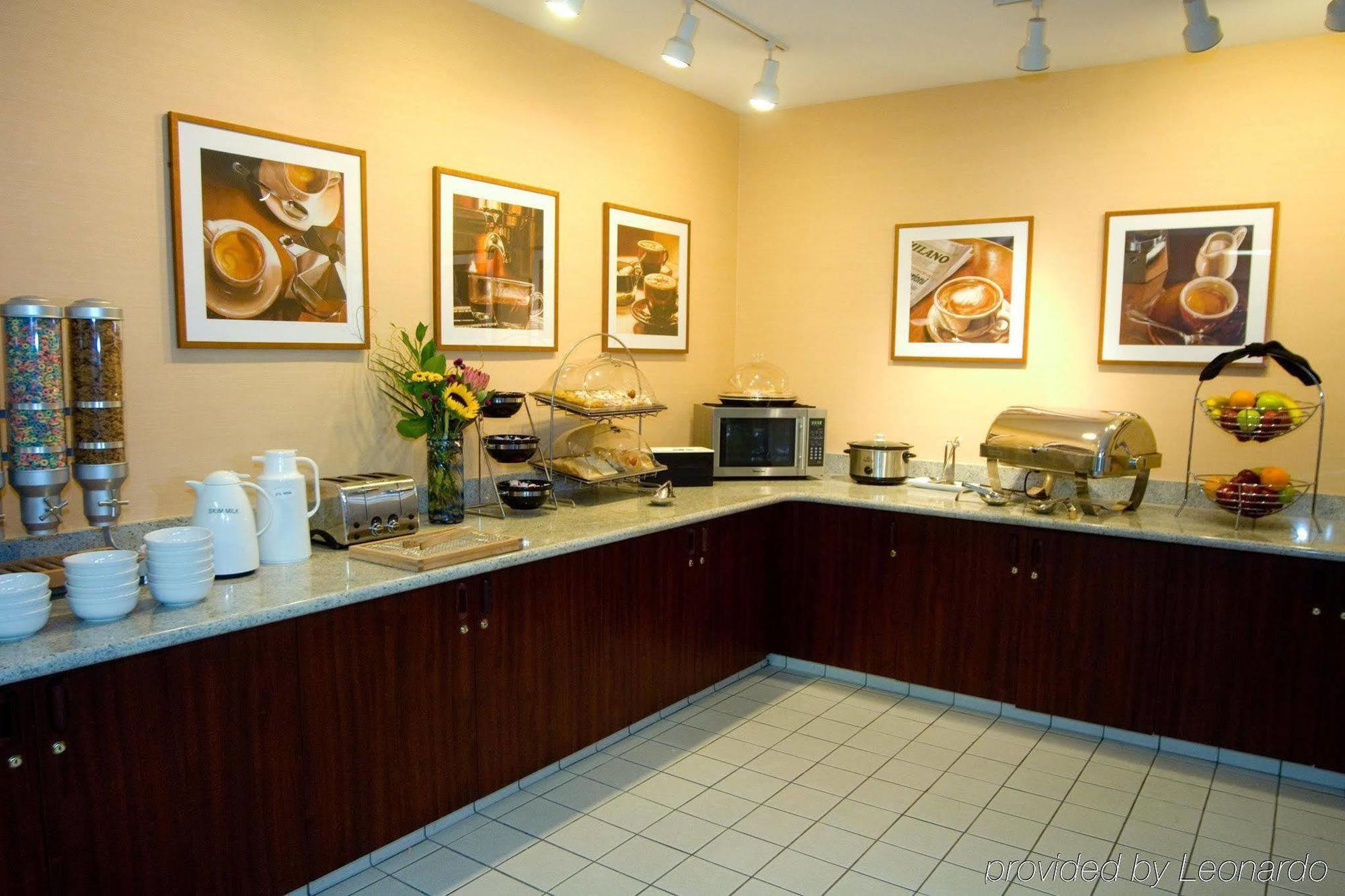 Phoenix Inn Suites Albany Restoran fotoğraf